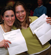 DMS graduates have a Match Day plea: 'The envelope, please!'